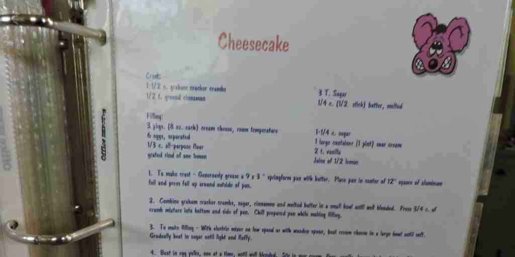 Cheesecake recipe καταχώρηση σε ένα οικογενειακό βιβλίο μαγειρικής